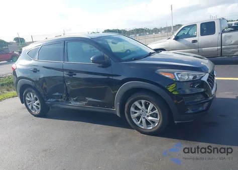 2020 Hyundai Tucson Value z USA, uszkodzony, nr VIN KM8J33A40LU233903